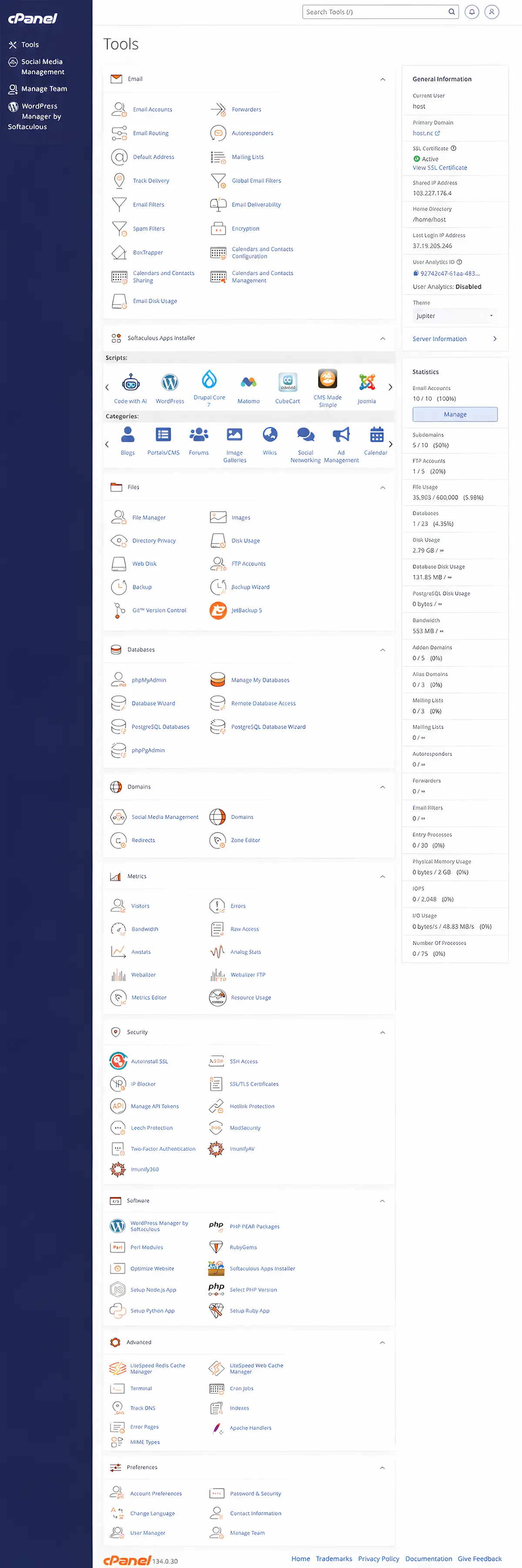 Preview of the cPanel interface in English with hosting, email, files, domains, metrics and security tools